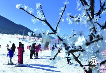 精心籌備“冰雪盛宴”主打“提升牌” 冰雪旅游態(tài)勢(shì)“多點(diǎn)開花”、全域推進(jìn)