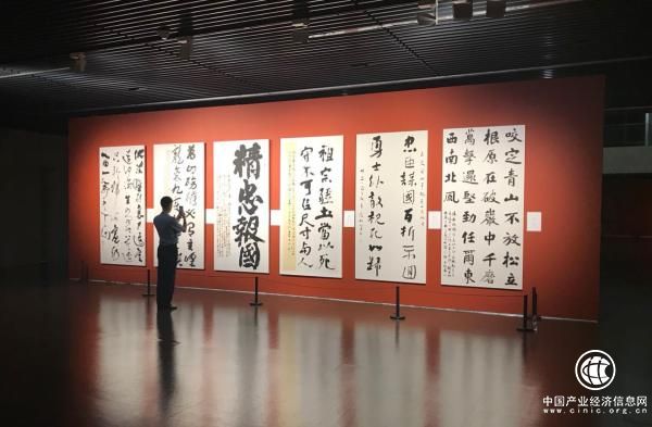 “軍之魂”書法展上海舉行，烙印“上馬擊胡，下馬草檄”風(fēng)范