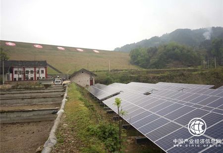 首批光伏扶貧項目啟動 村級電站成主流