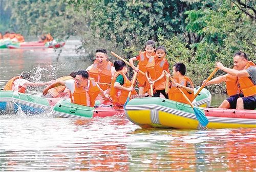 避暑游、“清涼游”“文化游”迎來“高人氣” 釋放夏日消費(fèi)市場(chǎng)新動(dòng)力