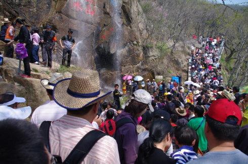 文旅部：截至4日，五一假期全國接待游客已超1億