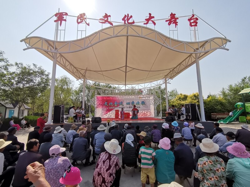 銀川市鳳城實驗秦腔劇團(tuán)“雙服務(wù)”：百姓喜歡啥，心里有本明白賬