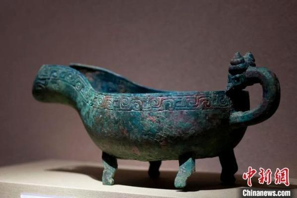 青銅器里的“神仙姐姐”：歷代文物展示古代女性品格