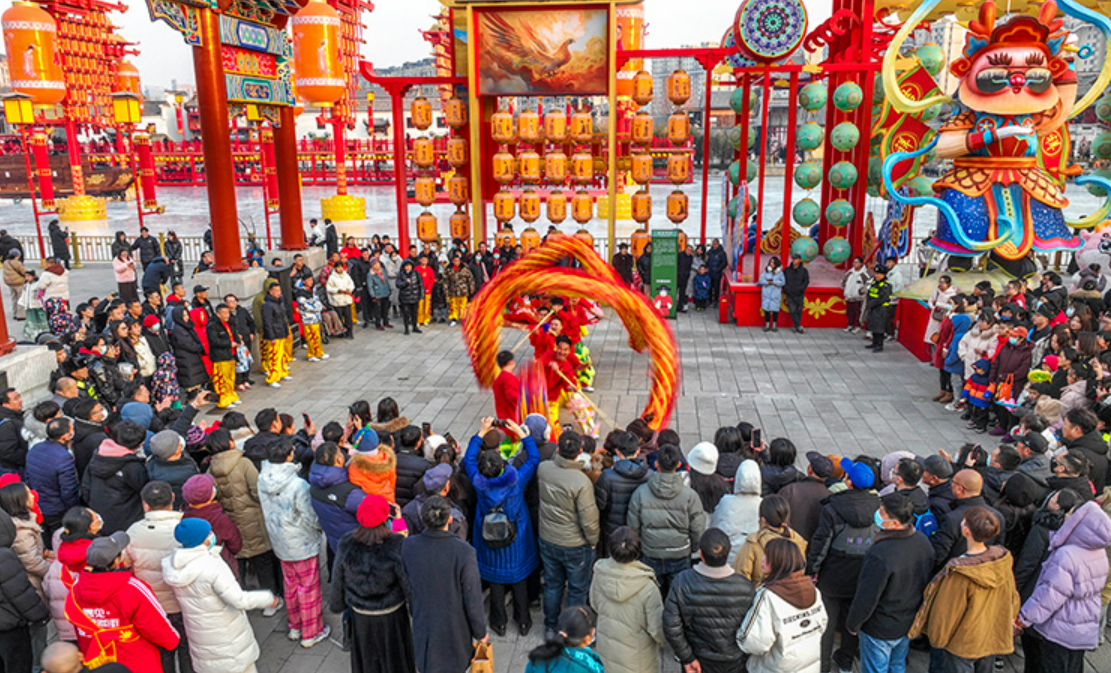 從春運(yùn)新變化看中國(guó)經(jīng)濟(jì)新春“人面”