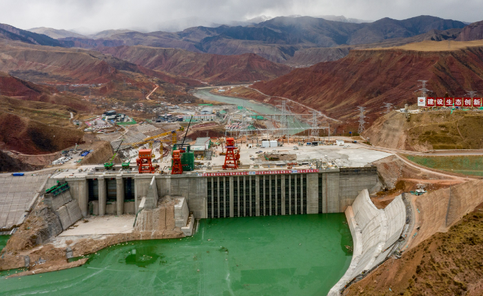 中國黃河上游在建裝機(jī)最大水電站首臺(tái)機(jī)組并網(wǎng)發(fā)電