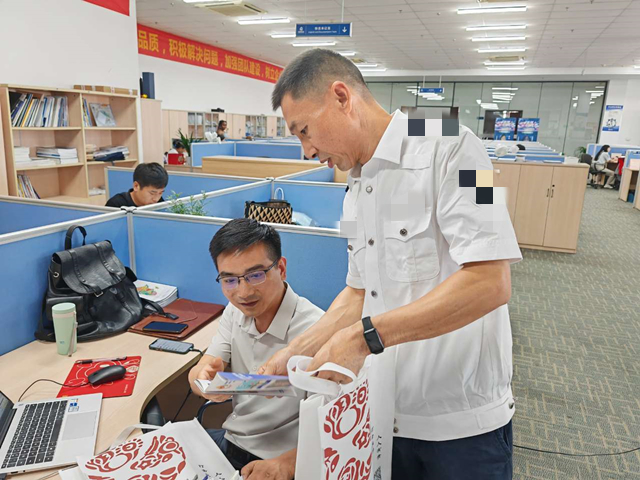 浙江義烏：多管齊下 吹動(dòng)夏日“法治風(fēng)”