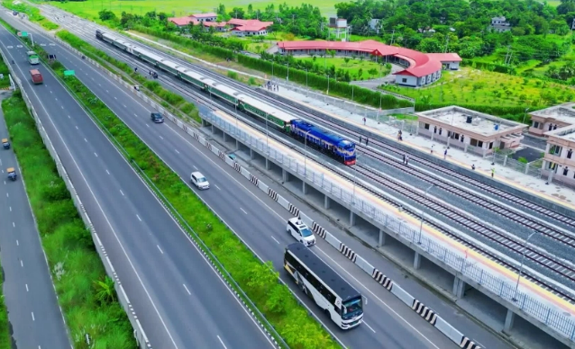 中企承建孟加拉國最大鐵路項(xiàng)目全線通車